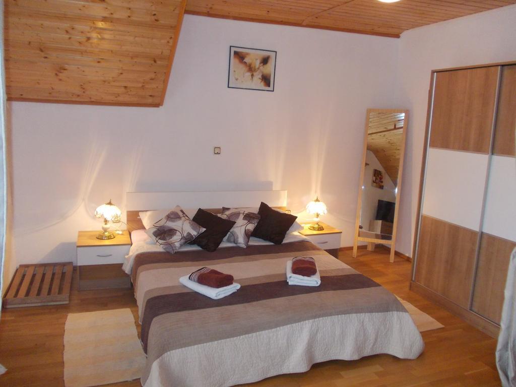 Apartments Pavlic Rakovica Exterior photo